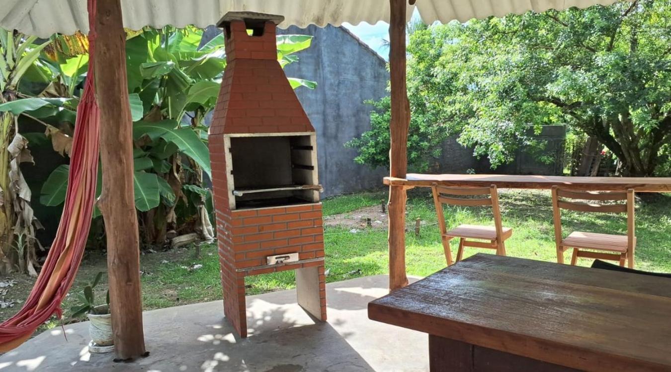 Pousada Chapéu de Sol, 400 metros da Praia, no centro, com estacionamento Ilha Comprida Esterno foto